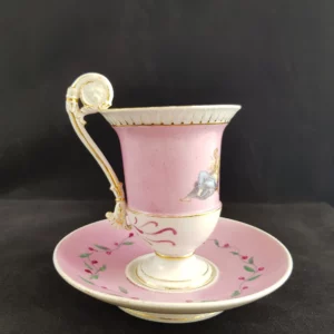 MEISSEN - Tasse sur piédouche et sous tasse
