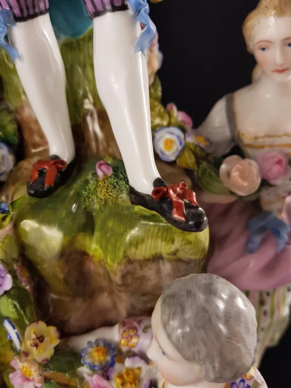 MEISSEN - Groupe de personnages en porcelaine (rare) – Image 2