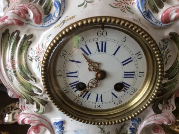 MOUSTIER - Pendule en Faïence (Vendu) – Image 3