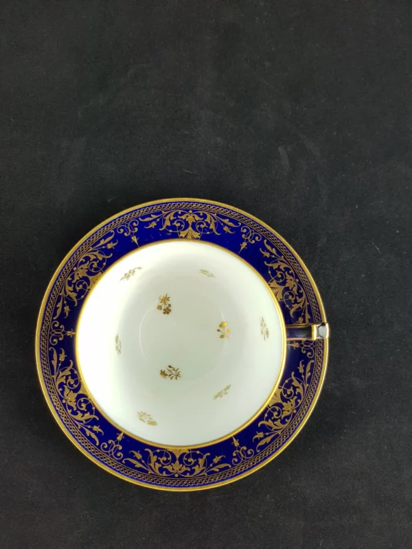 SÈVRES - Tasse en porcelaine (Vendu) – Image 2