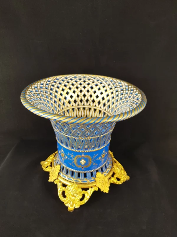 SÈVRES - Corbeille "Jasmin" monogrammé