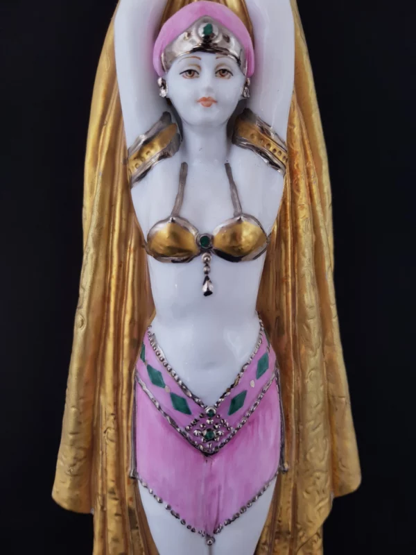 Statuette en porcelaine représentant Antinéa – Image 5