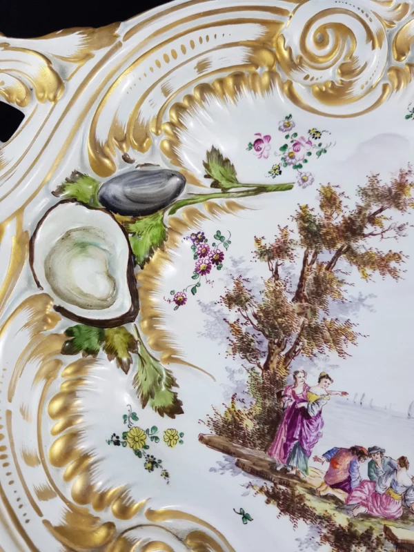 VEUVE PERRIN - Grand plat en faïence – Image 4