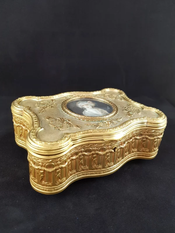 Coffret à bijoux en bronze et laiton (Vendu) – Image 2