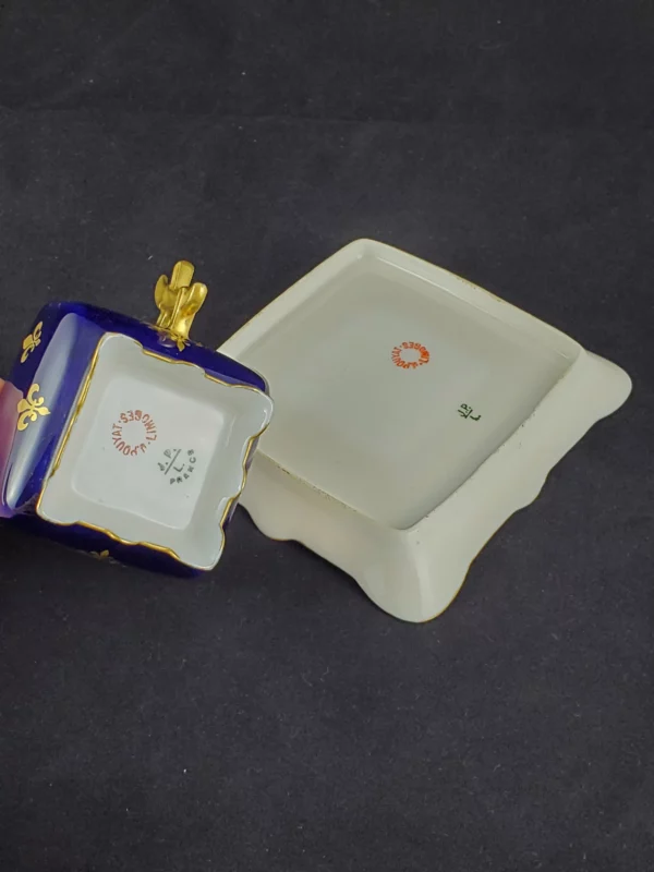LIMOGES, Jean POUYAT - tasse en porcelaine (Vendu) – Image 2