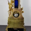 PENDULE dorée sous son globe – Image 4
