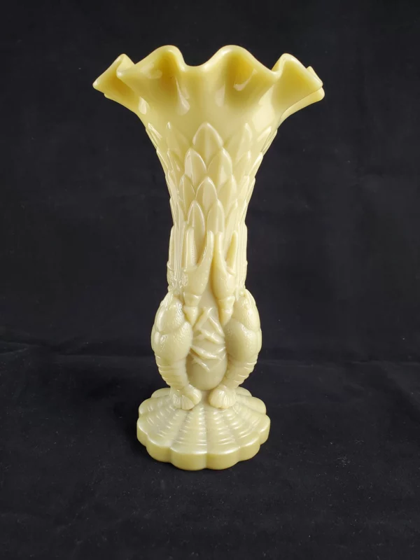 Vase en opaline beige
