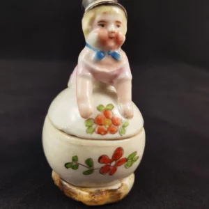 Ancienne BOÎTE à dents de lait en porcelaine