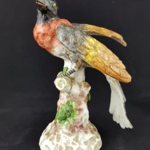 BOURDOIS et BLOCH - Oiseau coloré en porcelaine