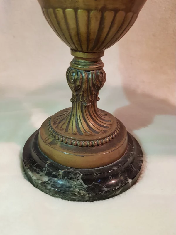 VASE (la paire) en régule – Image 4