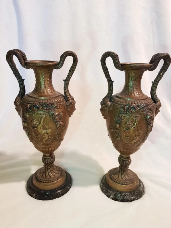 VASE (la paire) en régule