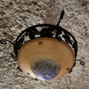 ART NOUVEAU - Suspension en Fer Forgé et Verre Marmoréen