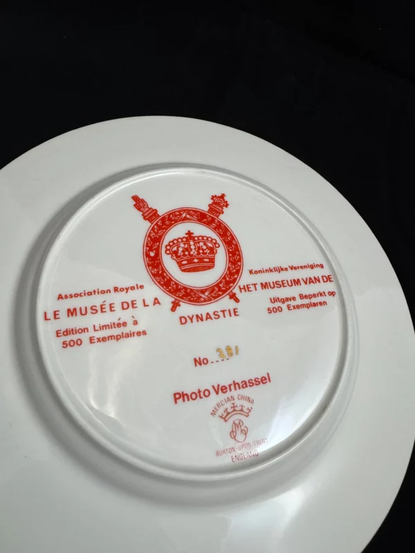 BELGIQUE - Paire d'assiettes commémoratives – Image 2