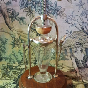 Presse agrume ancien (vendu)
