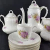 VIEUX PARIS - Service à thé en porcelaine, décor floral romantique – Image 4