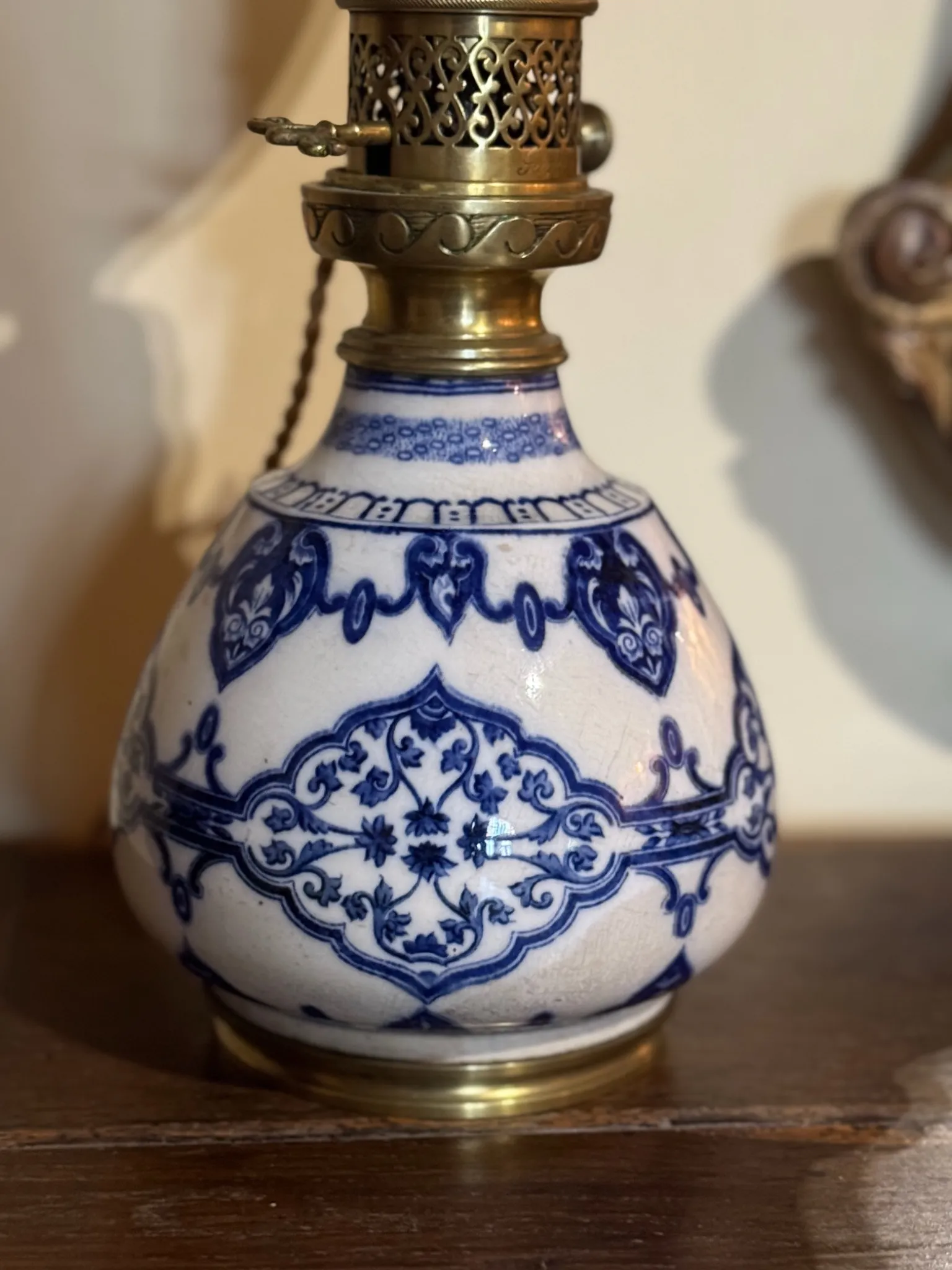 GAGNEAU PARIS - Lampe à pétrole transformée en lampe électrique – Image 5