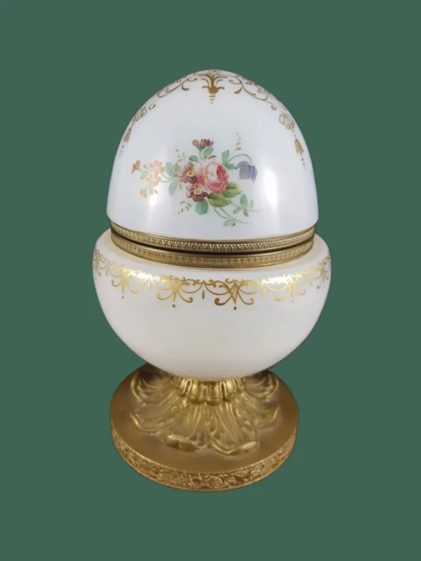 Drageoir en opaline blanche et bronze doré – Style Charles X