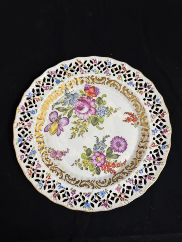PARIS - Eugene Clauss - Assiette ajourée