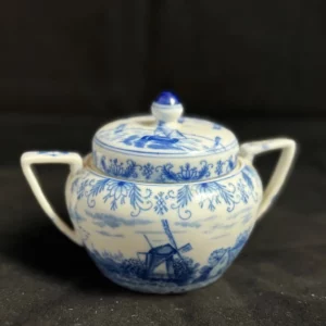 PAYS-BAS - Pot à sucre en faïence bleue de Delft