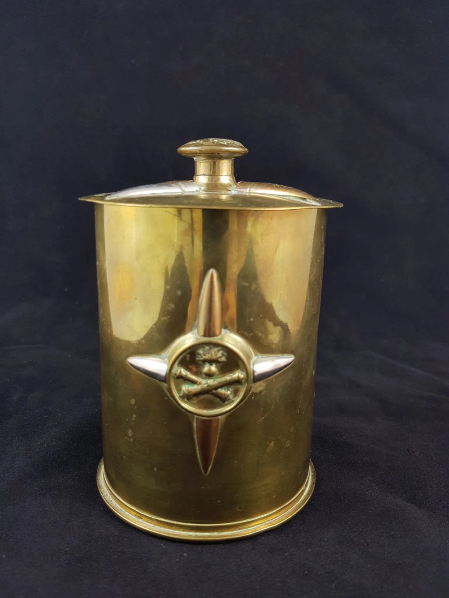 Art de tranchée - Boîte en laiton