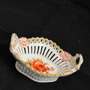 KPM - Petit panier à bijoux ajouré en porcelaine