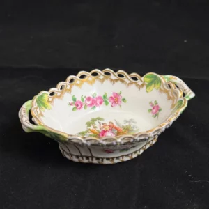 KPM - Petite panier à bijoux ajouré en porcelaine